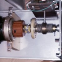 Руски променлив вакуумен кондензатор 250 пико фарада с управление, снимка 1 - Друга електроника - 38225428