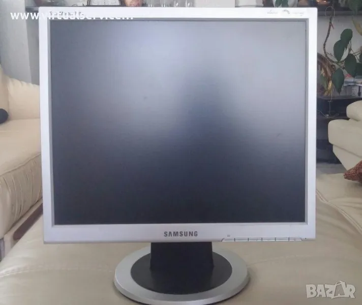 LCD 17" Mонитори Samsung 710n перфектни (6м. гаранция)(безплатна доставка), снимка 1