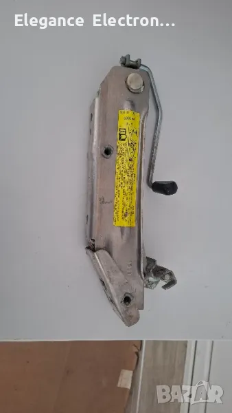 Оригинален крик за Audi A4 B6/B7 – 8E0 011 031C
, снимка 1