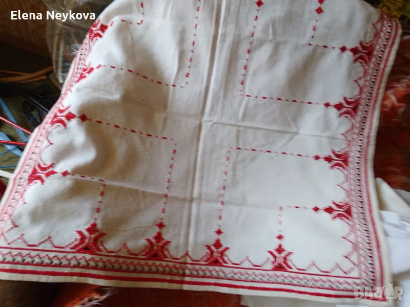 Каре бг бродерия , снимка 1