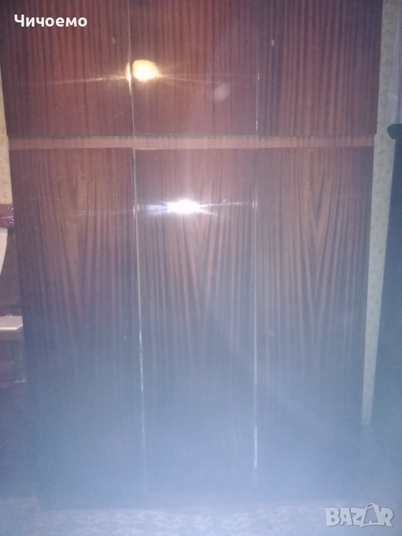 Подарявам трикрилен гардероб с надстройка град Варна, снимка 1