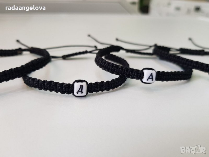 Гривни с квадратни букви  , снимка 1