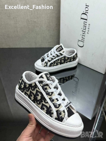 Дамски модел Dior , снимка 1