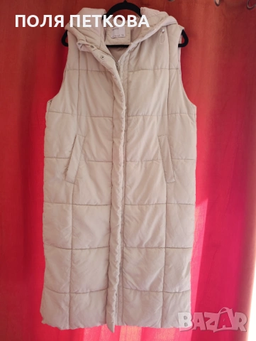 Бежова грейка на BERSHKA