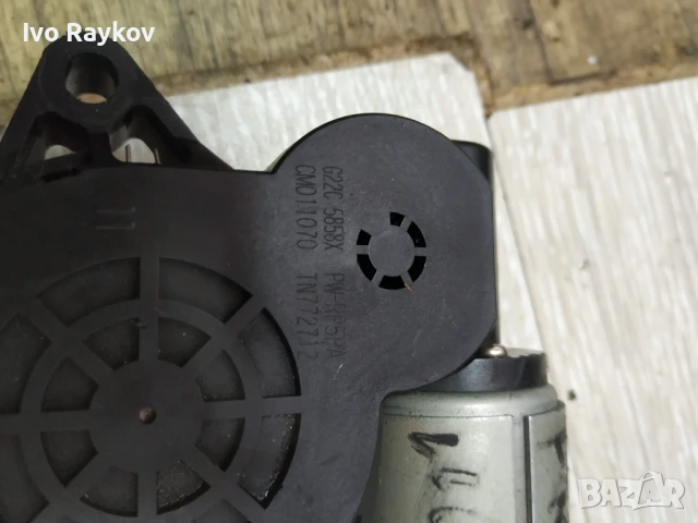 Ляво и дясно моторче стъклоповдигач за Mazda 3 Sport 5 6 CX-7 CX-9 RX8 G22C5958X , снимка 5 - Части - 51221505