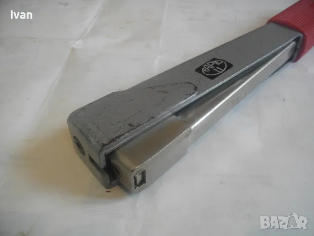 RAPID MADE IN SWEDEN ШВЕДСКИ ОРИГИНАЛЕН РЪЧЕН ТАКЕР ЗА СКОБИ 10мм Старо качество Като нов Масивен , снимка 3 - Други инструменти - 47875961