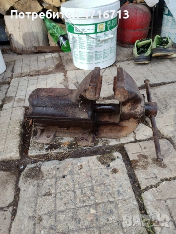 Менгеме без челюсти българско ширина челюстите 15см.винта е идеален 