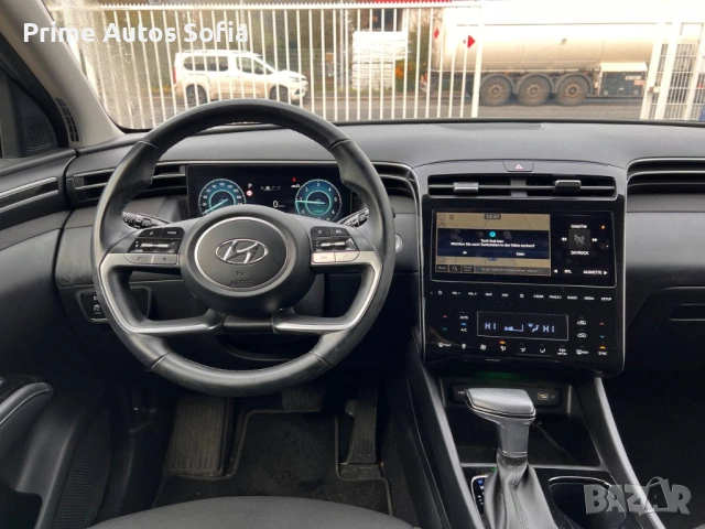 Hyundai Tucson 1.6 CRDI Creative, снимка 10 - Автомобили и джипове - 53071279