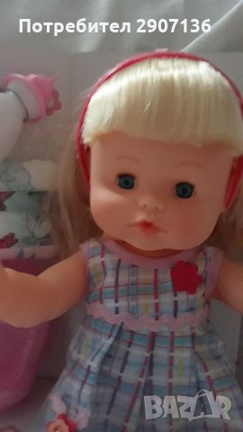 Кукла с функции, плаче, храни се с шише,  говори,смее се,пии вода,чишка в гърне, има памперс , снимка 3 - Кукли - 34926913