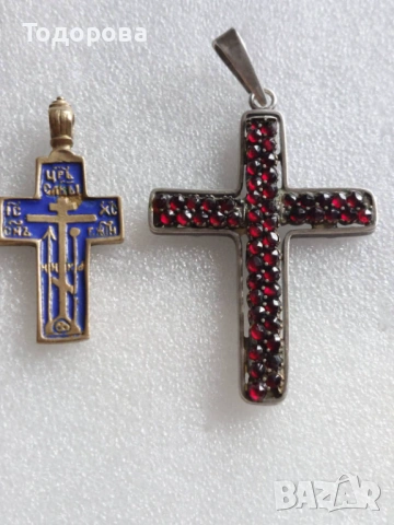 Сребърен кръст с гранати и руски кръст с емайл и позлата