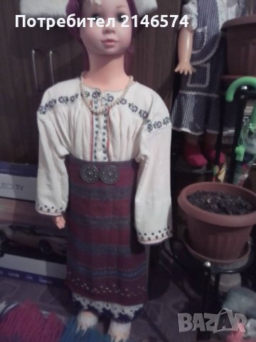 Продавам Детска кукла в народна носия, снимка 6 - Ръчно изработени сувенири - 27105825