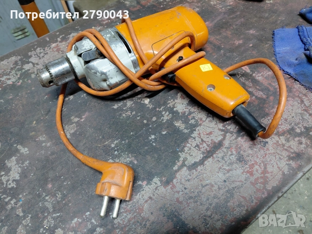бормашина BLACK AND DECKER , снимка 2 - Бормашини - 52685052