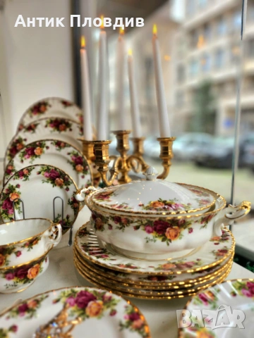 Сервиз за хранене 44 части Royal Albert Old Country Roses, снимка 7 - Сервизи - 53474239