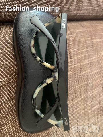 Слънчеви очила Emporio Armani( cat eye), снимка 10 - Слънчеви и диоптрични очила - 36782429