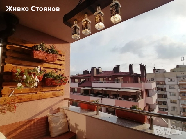 Декоративен абажур., снимка 2 - Лампи за таван - 51479540