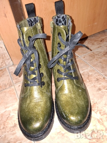 Кожени боти от Англия , снимка 3 - Дамски боти - 52770732