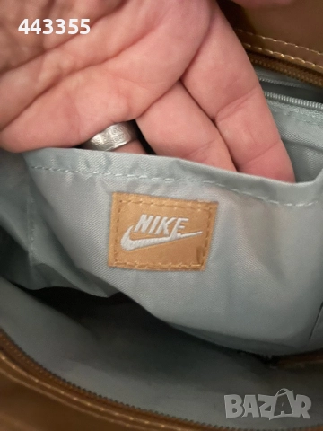 Чанта на NIKE, снимка 3 - Чанти - 51880961