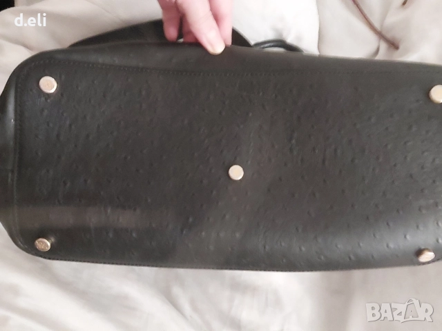 ESCADA Original 100% Кожа Голяма чанта, снимка 5 - Чанти - 51676636