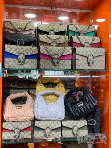 чанти guess jaquemuss chanel louis vuitton versace, снимка 9 - Чанти - 51427558