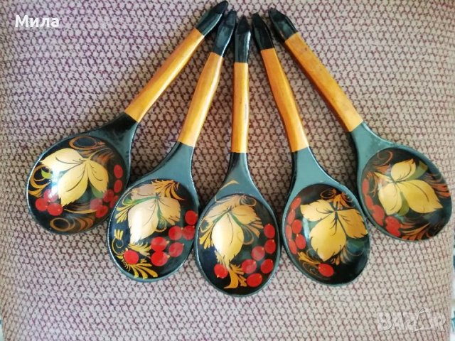 Комплект от 5 дървени рисувани лъжици, нови