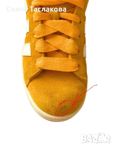 Adidas Оригинални Дамски Велурени Оранжеви Обувки, снимка 6 - Кецове - 51024314