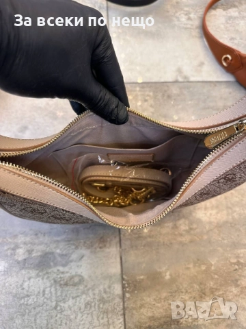 Guess Дамска Чанта Гес - Налични Различни Цветове Код E1045, снимка 5 - Чанти - 52172514