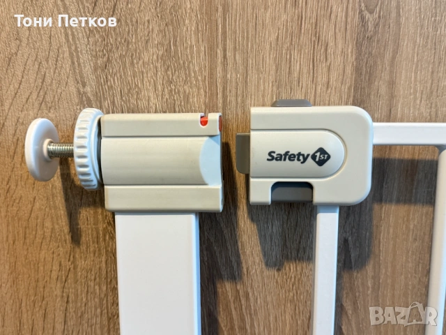 Универсална метална преграда за врата Safety 1st, снимка 2 - Мебели за детската стая - 53061908