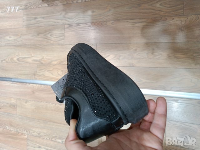 обувки , снимка 4 - Дамски ежедневни обувки - 43591993