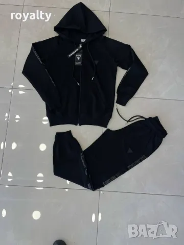 Guess дамски комплекти Различни цветове , снимка 9 - Спортни екипи - 49311222