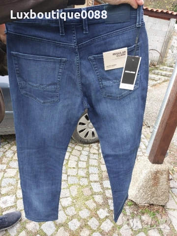 Чисто нови с етикет дънки Jack&Jones 32/30, снимка 2 - Дънки - 51875871