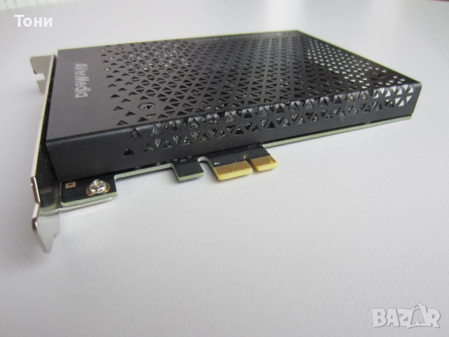 AVerMedia GC570 Live Gamer HD 2 PCI-Express кепчър карта, снимка 3 - Друга електроника - 52901304