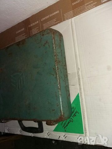 Метален куфар , снимка 4 - Куфари с инструменти - 33646172