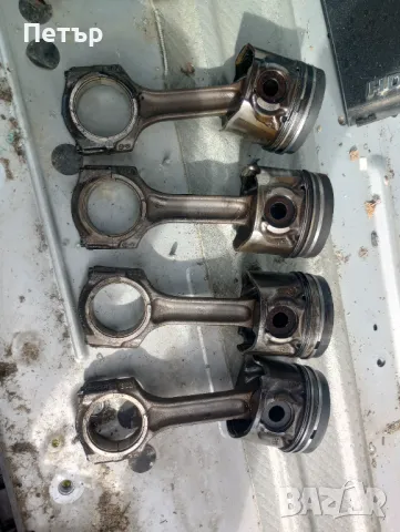 Бутало биела Пежо 807,607 ситроен ц8 ланчия федра 2.2хди код мотор 4HW 10DZ33