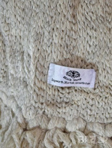 Black Sheep Ingworth Norfolk Great Britain вълнен шал, снимка 1 - Шалове - 33323817