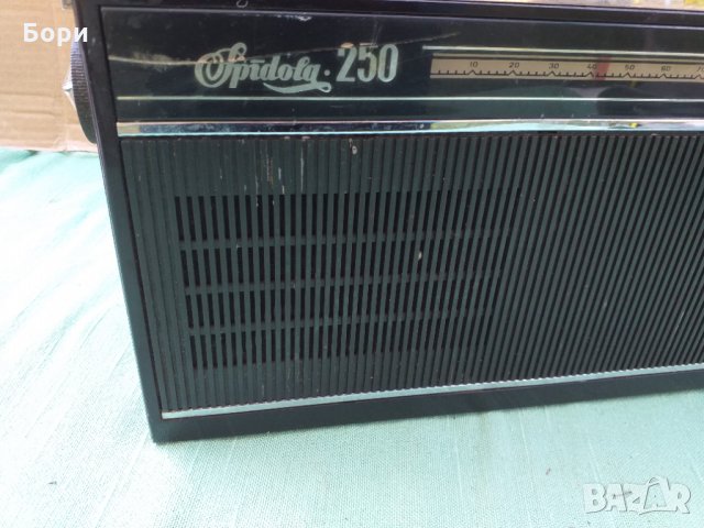 VEF SPIDOLA 250 (Vega)  Радио, снимка 2 - Радиокасетофони, транзистори - 34584891