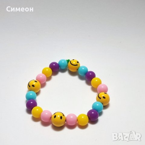 Колиета и гривни от камъчета и мъниста , снимка 4 - Бижутерийни комплекти - 43887226