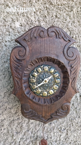 Стенен немски часовник - дърворезба с месингов циферблат, снимка 6 - Антикварни и старинни предмети - 53411762