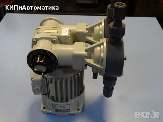 дозираща мембранна помпа Lutz Jesco ZTM23 Motor Driven Diaphragm Dosing Pump 2х24.0L/h, снимка 3 - Резервни части за машини - 53176657