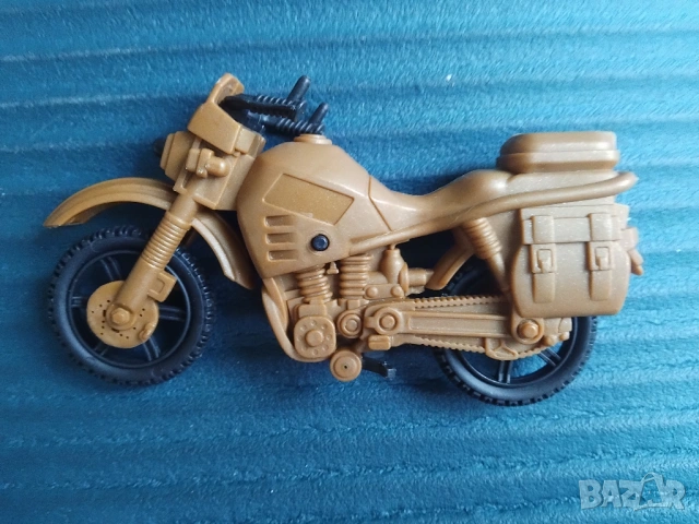 Фигурка Мотор , снимка 2 - Фигурки - 53205344