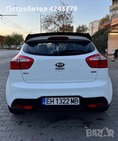 Kia Rio 1.1 75k, снимка 9 - Автомобили и джипове - 53407663
