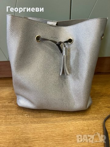 Дамска голяма чанта в сребърен цвят