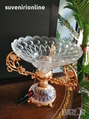Луксозна стъклена бонбониера 