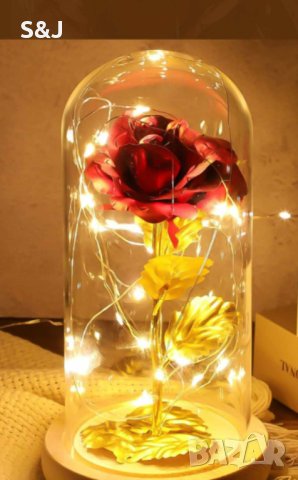 Вечна роза в стъкленица с LED светлина, снимка 4 - Романтични подаръци - 44033631