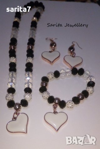 Романтичен комплект от колие, гривна и обеци с бяло сърчице, снимка 3 - Бижутерийни комплекти - 15225120