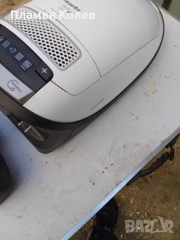 Miele прахосмукачка , снимка 4 - Прахосмукачки - 48630529