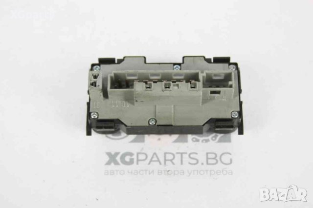 Бутон аварийни за Mercedes C-class W202 (1993-2000) 2028207810, снимка 3 - Части - 43740690