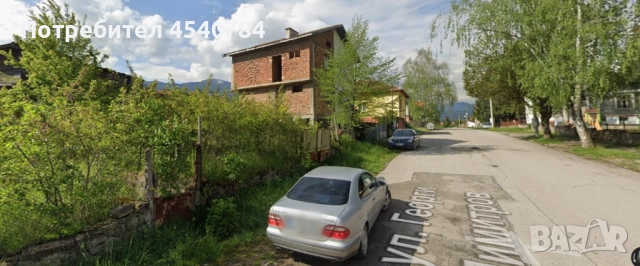 Масивна къща в идеален център на с. Говедарци