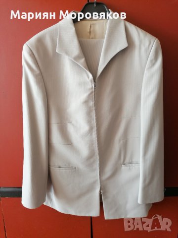 абитуриентски костюм