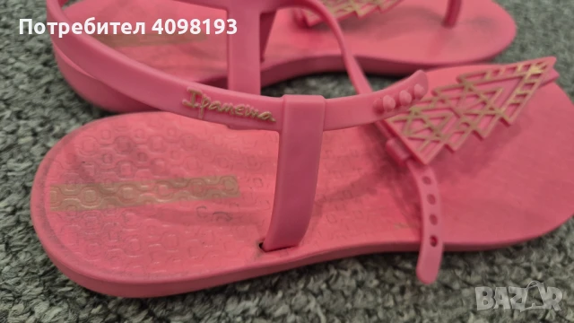 Сандали  Ipanema за момиче, снимка 2 - Детски сандали и чехли - 50593825