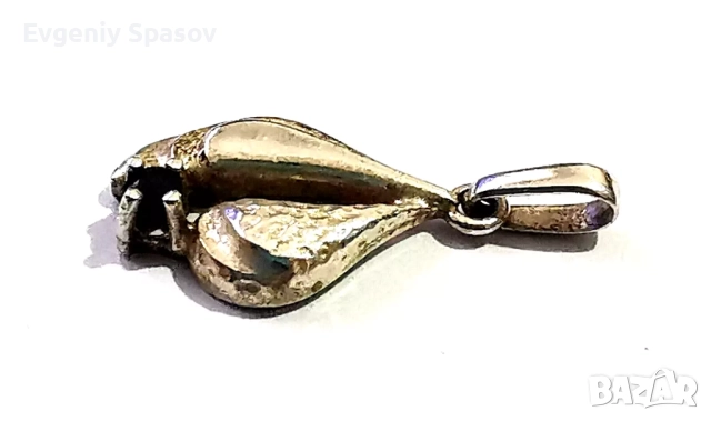 Винтидж сребърен медальон в стил „модернизъм“ от средата на века с фасетиран син камък., снимка 2 - Колиета, медальони, синджири - 52447113